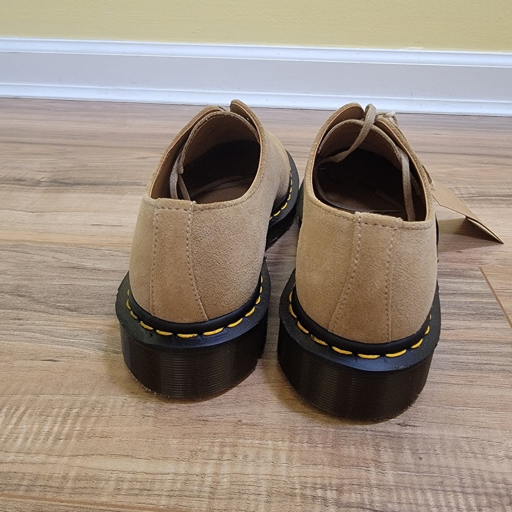 Dr. Martens 1461 MADE IN ENGLAND BUCK SUEDE ALMOND BEIGE MEN SHOES,US 7 - Picture 6 of 15